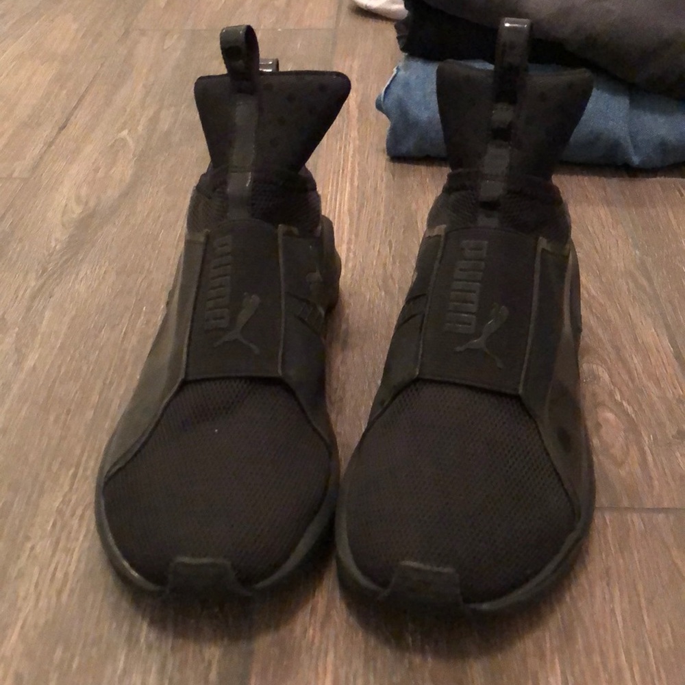 black pumas